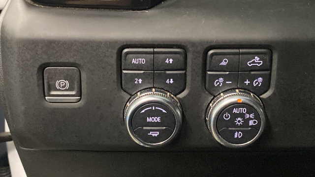 Used 2022 GMC Sierra 1500 AT4 w/ AT4 Preferred Package AWD/4WD image 32