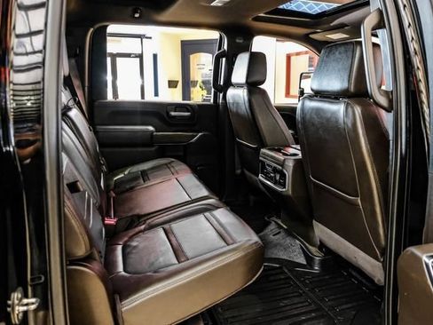 Used 2023 GMC Sierra 3500 Denali w/ Denali Ultimate Package AWD/4WD image 30