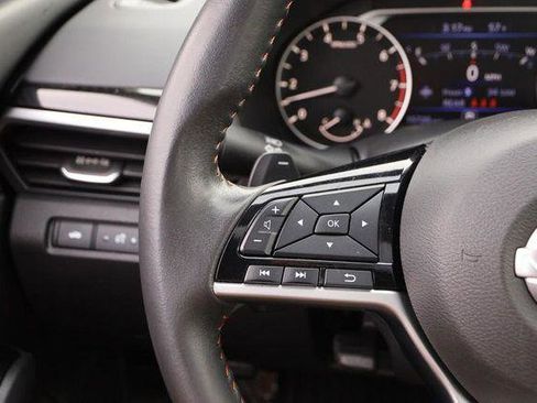 Used 2024 Nissan Altima 2.5 SR w/ SR Premium Package image 12