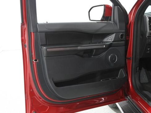 Certified 2020 Ford Expedition XLT w/ Equipment Group 202A image 5