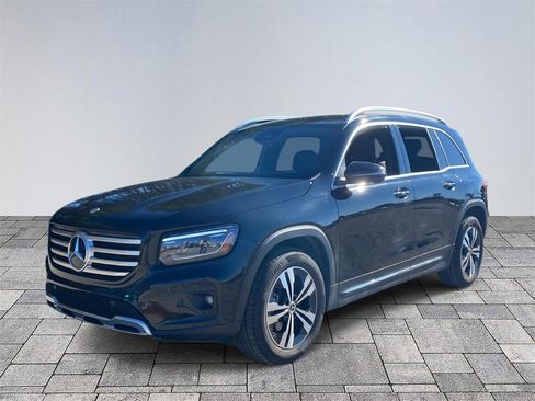 Certified 2025 Mercedes-Benz GLB 250 image 3