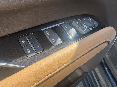 Used 2023 Cadillac Escalade Sport w/ LPO, ONYX Package AWD/4WD image 19
