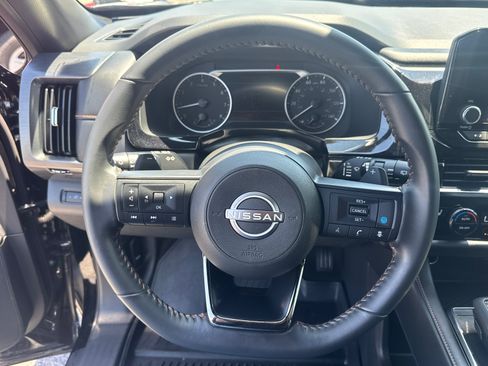 Used 2024 Nissan Pathfinder Rock Creek AWD/4WD image 15