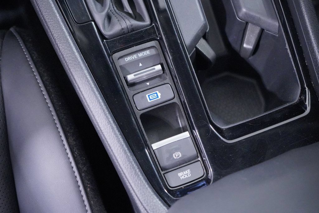 Used 2023 Honda Accord EX-L image 16