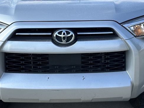 Used 2021 Toyota 4Runner SR5 Premium AWD/4WD image 9