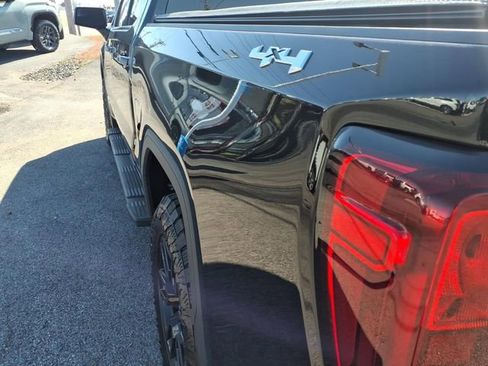 Used 2023 GMC Sierra 1500 Elevation image 19