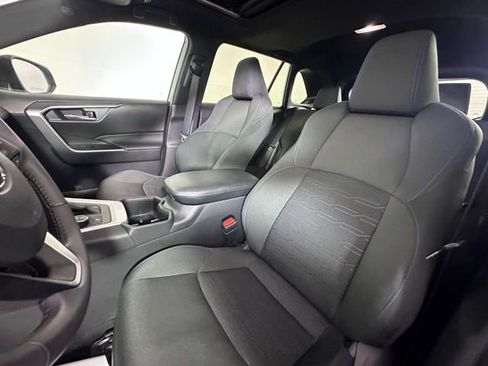 Used 2023 Toyota RAV4 SE w/ Convenience Package AWD/4WD image 22