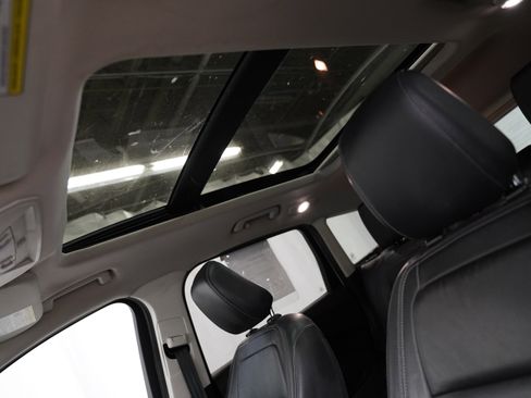 Used 2018 Ford Escape SEL w/ Ford Safe & Smart Package AWD/4WD image 22