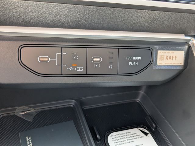 New 2027 Kia Carnival Hybrid FWD image 22