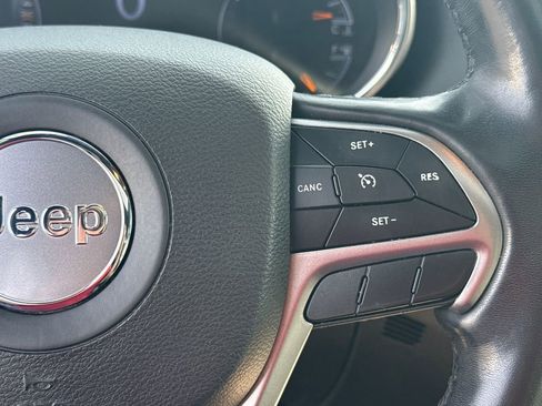 Used 2021 Jeep Grand Cherokee Limited image 22