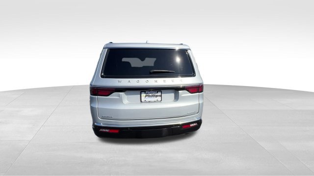 Used 2022 Jeep Wagoneer Series III w/ Flexible Seating Group AWD/4WD image 5