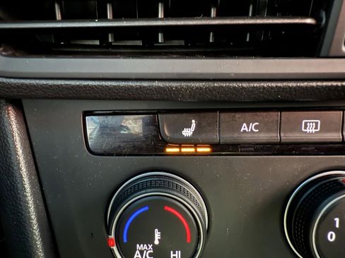 Used 2024 Volkswagen Jetta Sport image 22