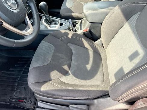 Used 2016 Jeep Cherokee Latitude AWD/4WD image 20