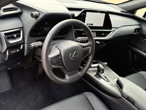 Used 2025 Lexus UX 300h 300h Premium w/ Cold Area Package image 15