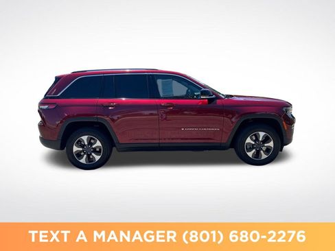 Used 2023 Jeep Grand Cherokee 4WD 4xe image 6