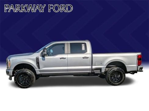 Used 2023 Ford F250 XL w/ STX Appearance Package image 8