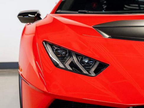 Used 2023 Lamborghini Huracan STO image 30