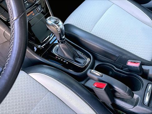 Used 2021 Buick Encore Preferred w/ Safety Package image 16