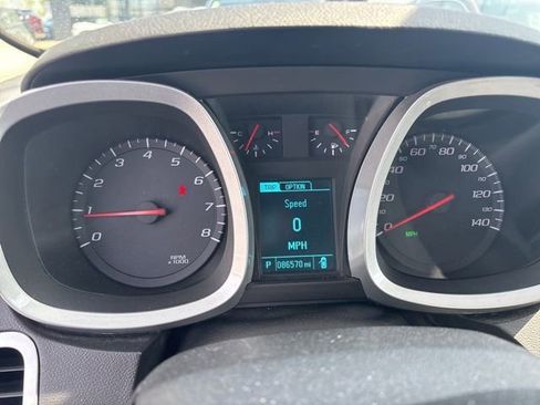 Used 2017 Chevrolet Equinox LT w/ Midnight Edition FWD image 9