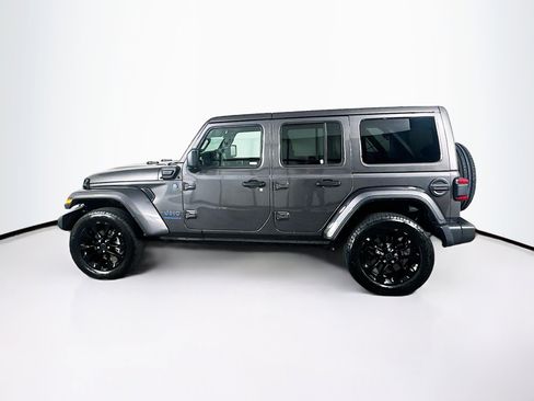 Used 2025 Jeep Wrangler Sahara w/ Safety Group image 4