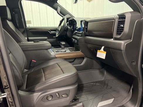 New 2026 Chevrolet Silverado 1500 High Country w/ High Country Premium Package image 8