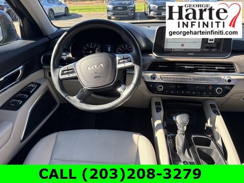 Used 2022 Kia Telluride EX w/ EX Premium Package image 19