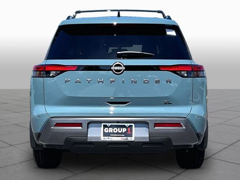 New 2026 Nissan Pathfinder SL FWD image 4