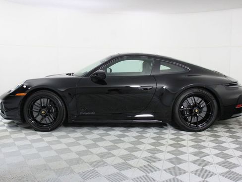 New 2026 Porsche 911 Carrera GTS RWD image 2