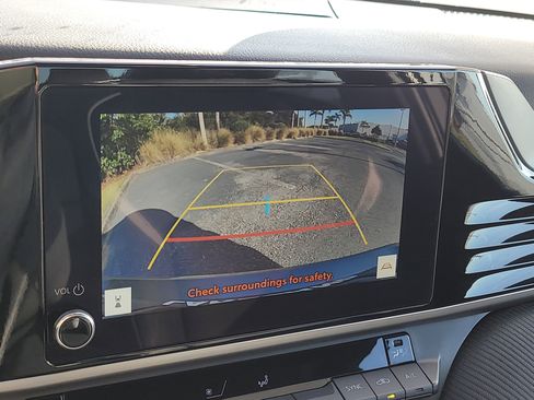 Used 2025 Toyota Camry SE image 23