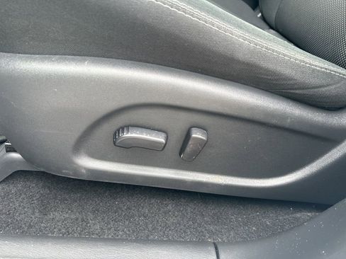 Used 2018 Nissan Pathfinder SV w/ SV All Weather Package image 21