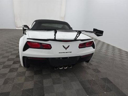 Used 2019 Chevrolet Corvette Grand Sport w/ Carbon Flash Badge Package image 9