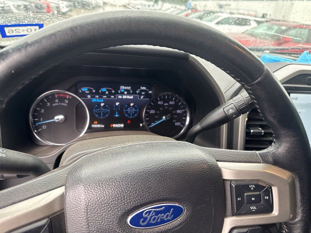 Used 2022 Ford F350 Lariat w/ Lariat Value Package AWD/4WD image 14