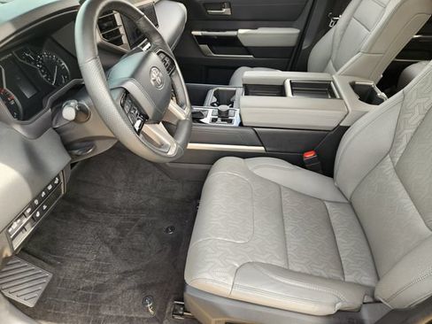 Used 2023 Toyota Tundra Limited AWD/4WD image 9