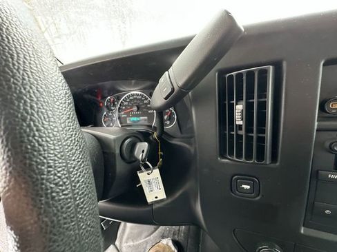 Used 2023 GMC Savana 2500 w/ Driver Convenience Package image 23