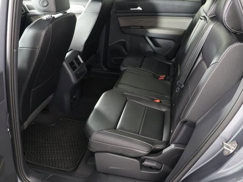 Used 2022 Volkswagen Atlas Cross Sport SE image 20