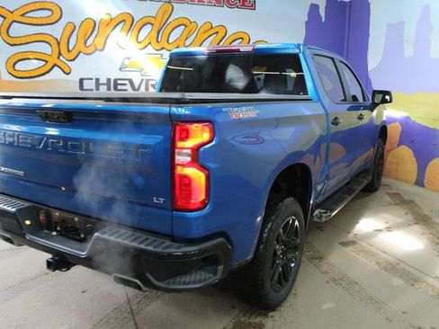 Used 2023 Chevrolet Silverado 1500 LT Trail Boss w/ LPO, Dark Essentials Package image 8