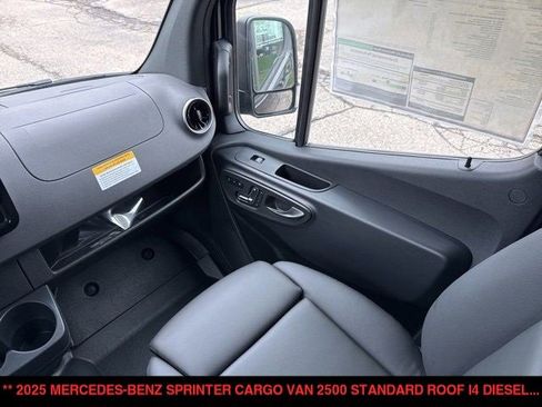 New 2025 Mercedes-Benz Sprinter 2500 image 26
