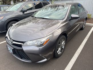 Used 2017 Toyota Camry SE video 1