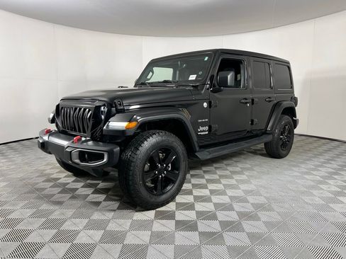 Used 2020 Jeep Wrangler Unlimited Sahara image 3