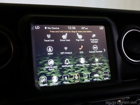 Used 2019 Jeep Wrangler Unlimited Sahara w/ Uconnect 4C Nav & Sound Group AWD/4WD image 18