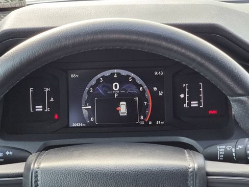 Used 2025 Toyota 4Runner SR5 AWD/4WD image 15