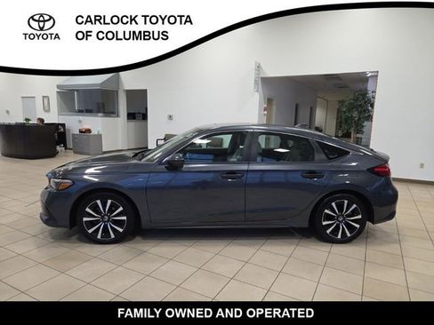 Used 2024 Honda Civic EX-L image 2