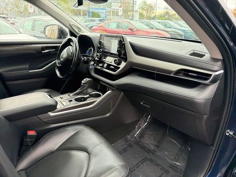 Used 2022 Toyota Highlander Limited AWD/4WD image 11
