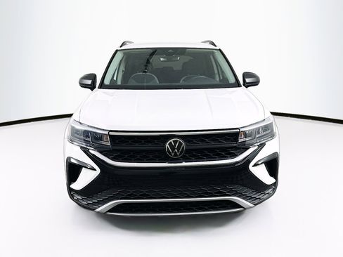 Used 2024 Volkswagen Taos S FWD image 2