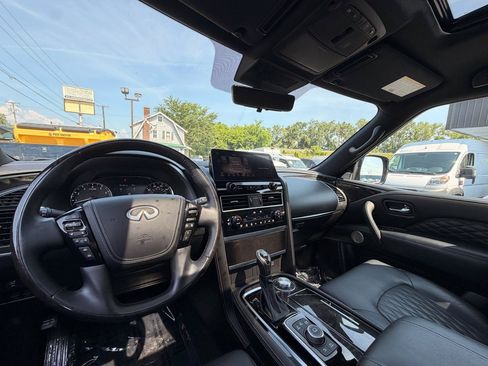 Used 2022 INFINITI QX80 Sensory w/ All-Season Package AWD/4WD image 17