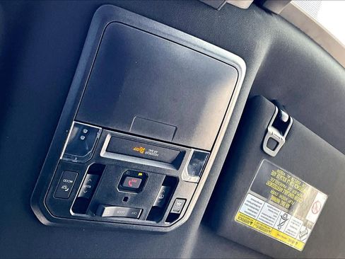 Used 2023 Toyota Tundra Platinum image 14