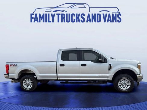 Used 2019 Ford F250 XLT w/ XLT Value Package image 6