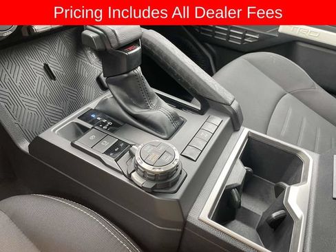 Used 2024 Toyota Tacoma TRD Off-Road AWD/4WD image 33