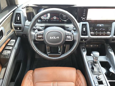 Used 2023 Kia Sorento SX Prestige AWD/4WD image 10