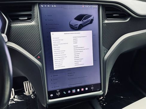 Used 2020 Tesla Model X Performance AWD/4WD image 36